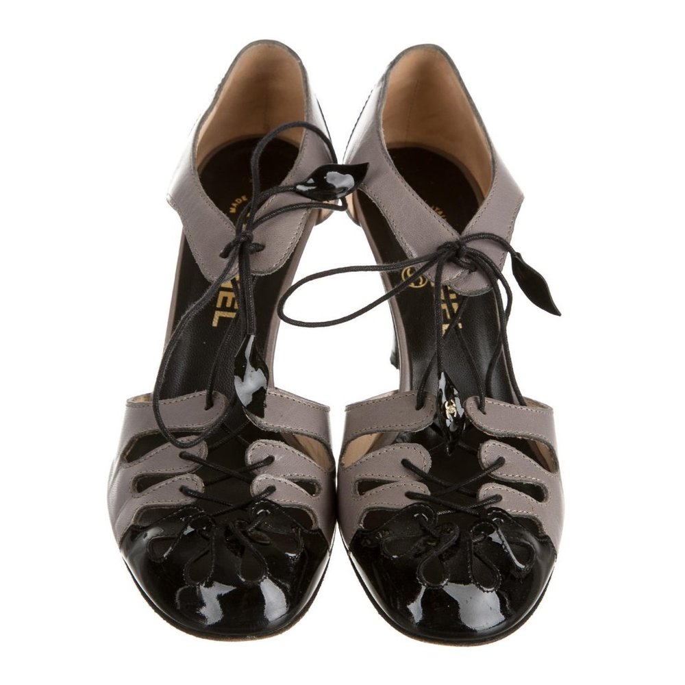CHANEL Black Patent Grey Leather Heels Lace Up Shoes 37 6.5 7 Gold CC Box - Picture 4 of 10